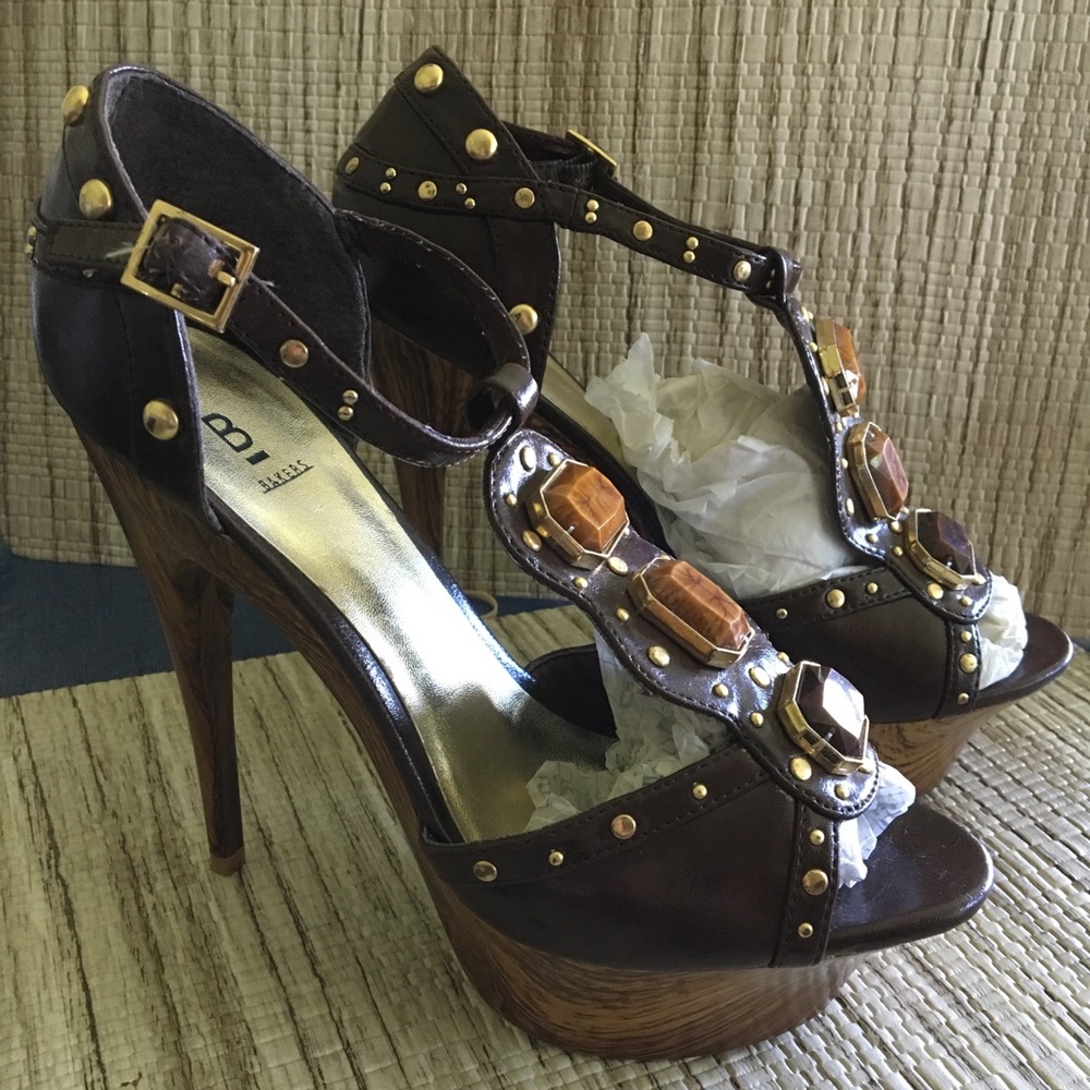 Bakers Woman’s Platform Heels 5 inch Brown JOANIE
